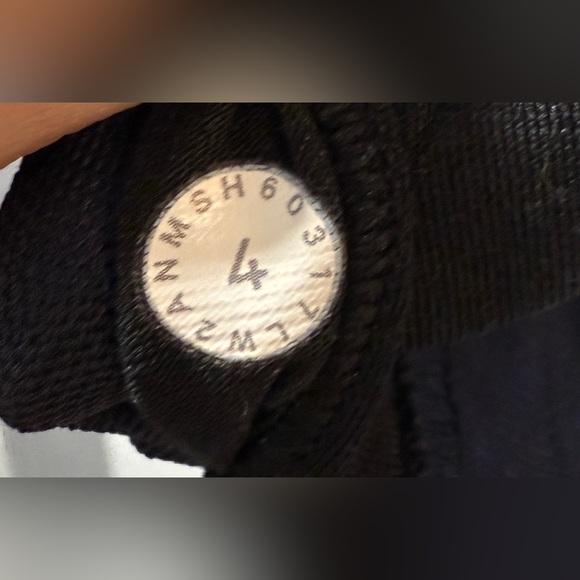 Lululemon Train Times Bra - Picture 9 of 9